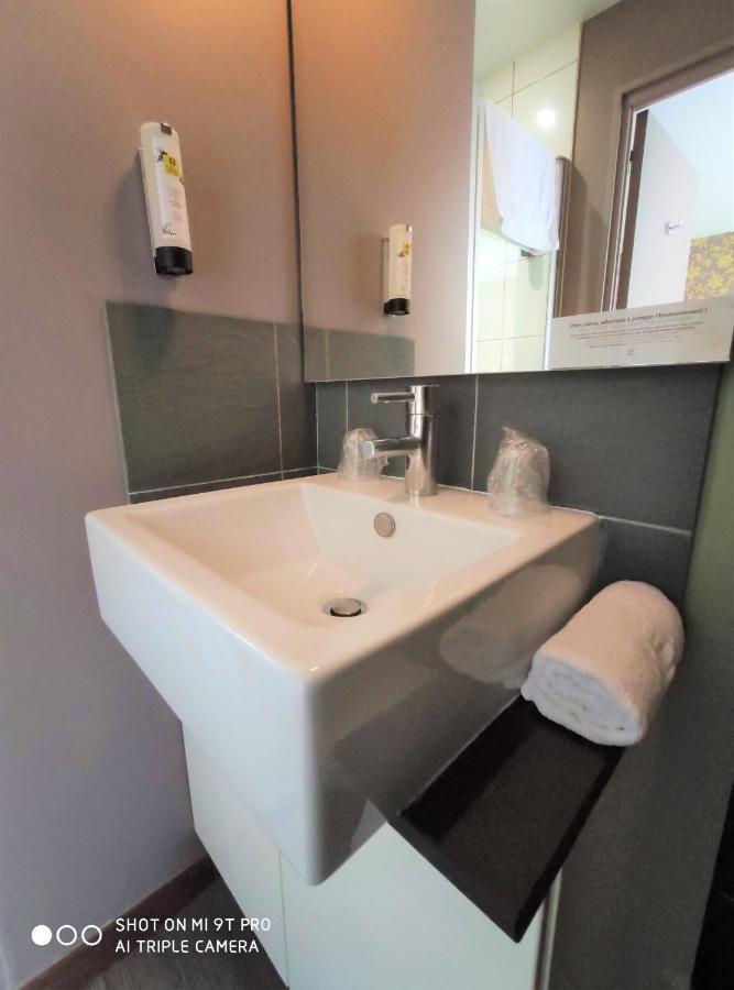 Celtic Hotel Auray Bagian luar foto